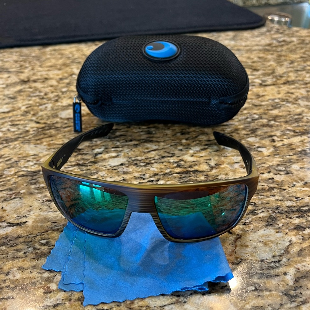 Costa Del Mar - Bloke - Sunglasses 580p - Driftwood - Green Mirror lenses